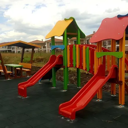 וילה Maria And Plamena Houses פומורי