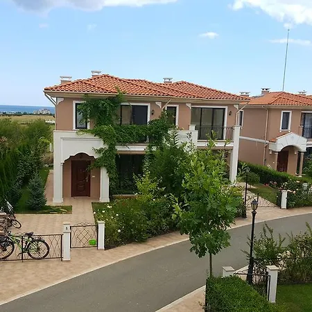 וילה Maria And Plamena Houses